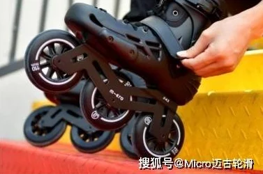 男生和女生一起修轮滑鞋免费，享受快乐时光，共同提升技能，结交新朋友的绝佳机会！