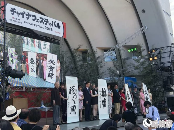 wwwxxxx日本：东京新开设的艺术展吸引了众多游客，展示了现代与传统文化的完美融合